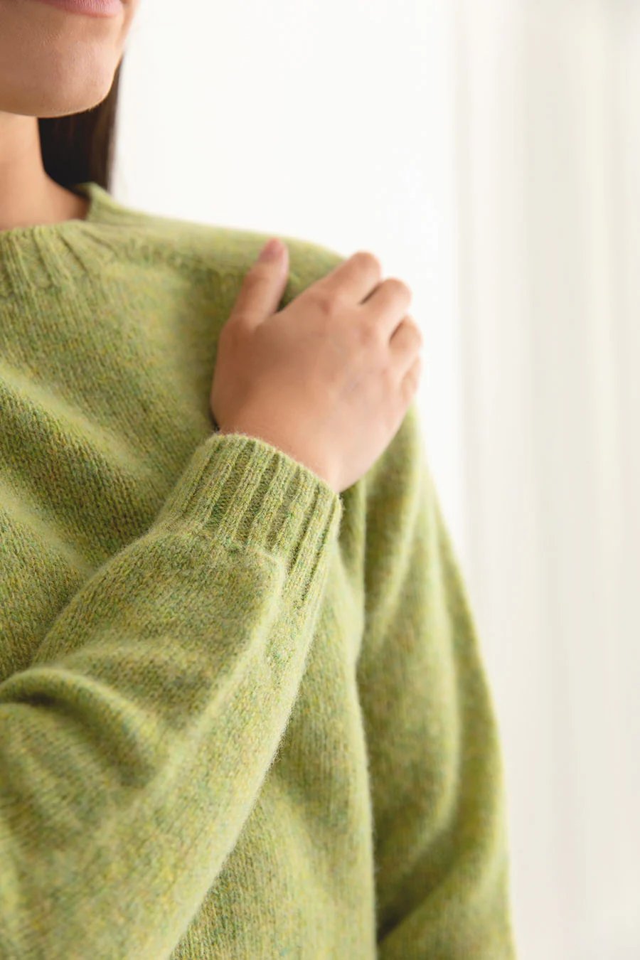 Womens Seamless Saddle Shoulder Shetland Jumper - Lime - Image 4